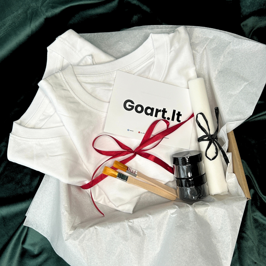 HUG baltų marškinėlių rinkinys